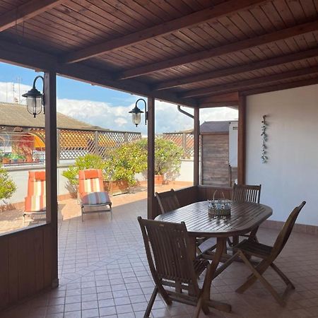 Attico Con Terrazza In Via Dei Traghetti Apartment Lido di Ostia Luaran gambar