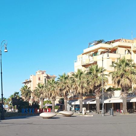 Attico Con Terrazza In Via Dei Traghetti Apartment Lido di Ostia Luaran gambar