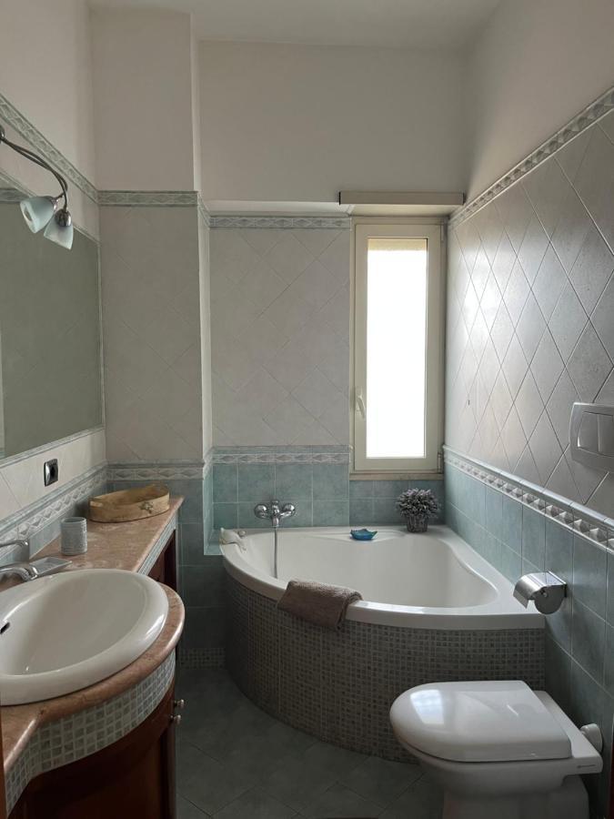Attico Con Terrazza In Via Dei Traghetti Apartment Lido di Ostia Luaran gambar