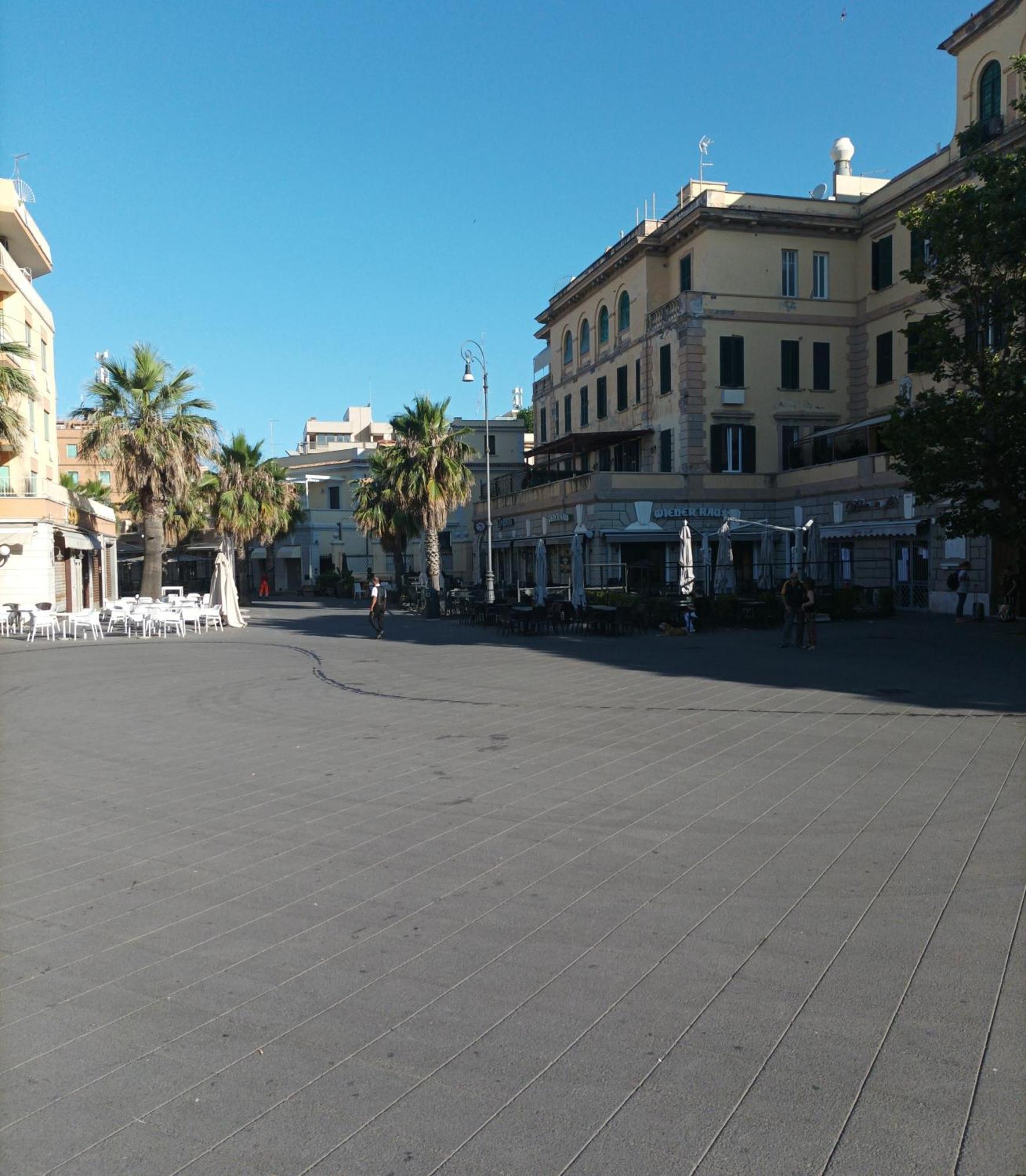 Attico Con Terrazza In Via Dei Traghetti Apartment Lido di Ostia Luaran gambar